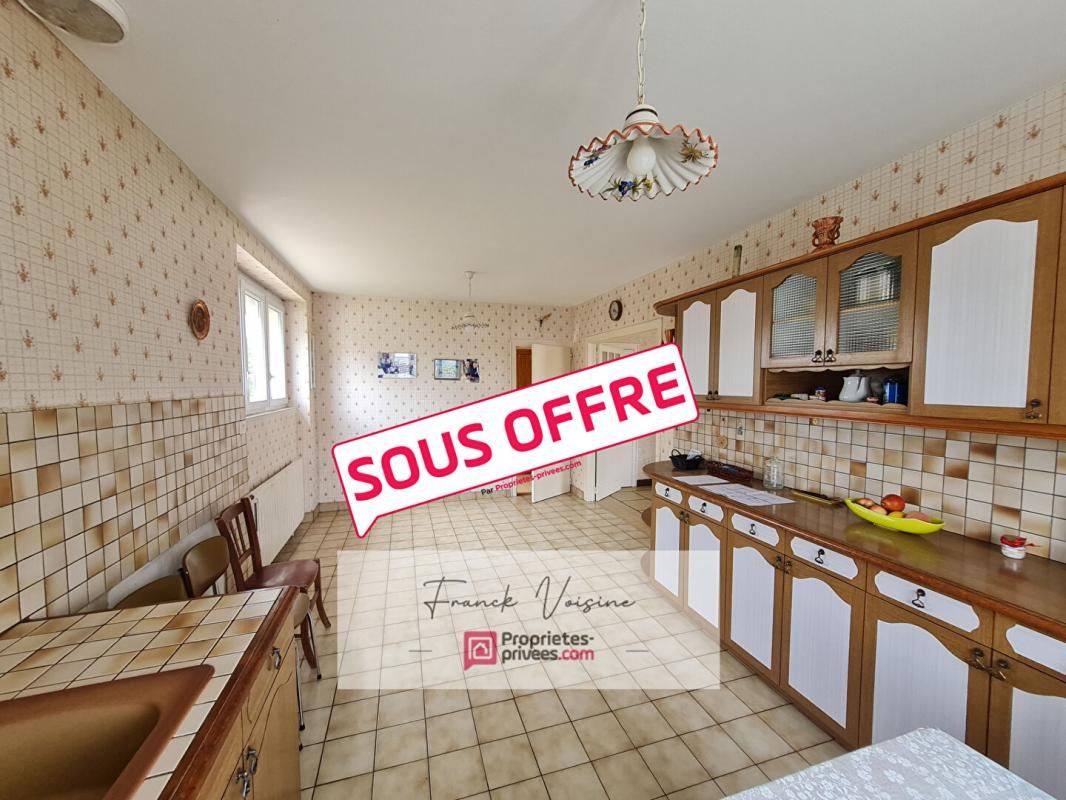 Maison  A VENDRE - 85 M2 env 3 Chambres - Les Herbiers - Terrain 614 M2 env