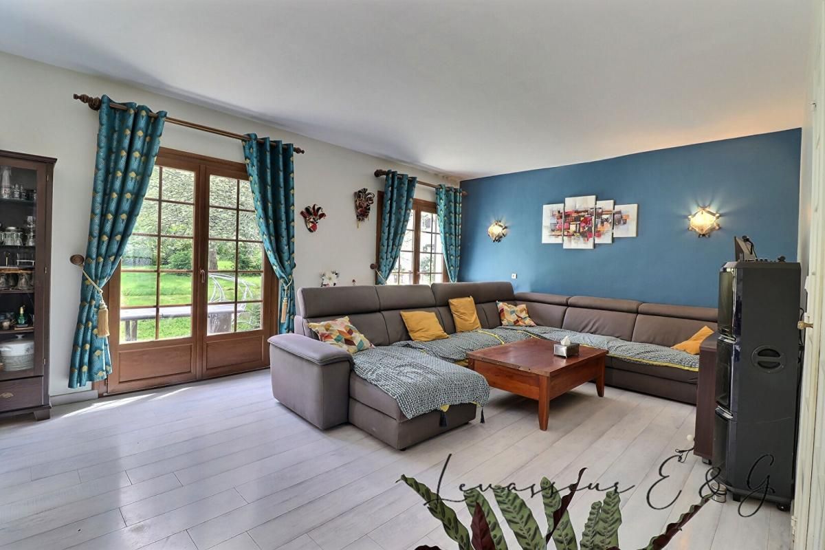 AGNETZ Agnetz (60600) - Maison 6 chambres sur sous-sol 3