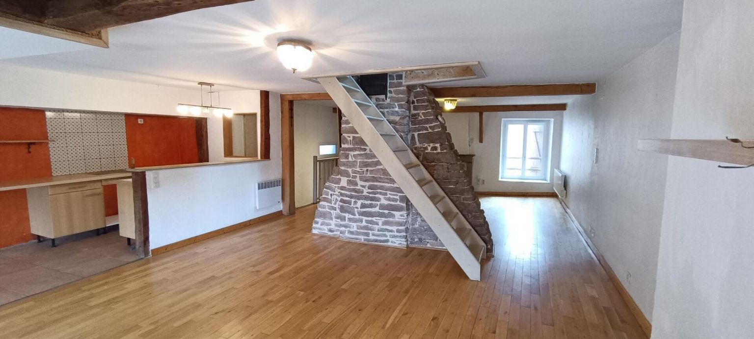 LUXEUIL-LES-BAINS Appartement  Luxeuil centre 5 pièces 114 m2 4