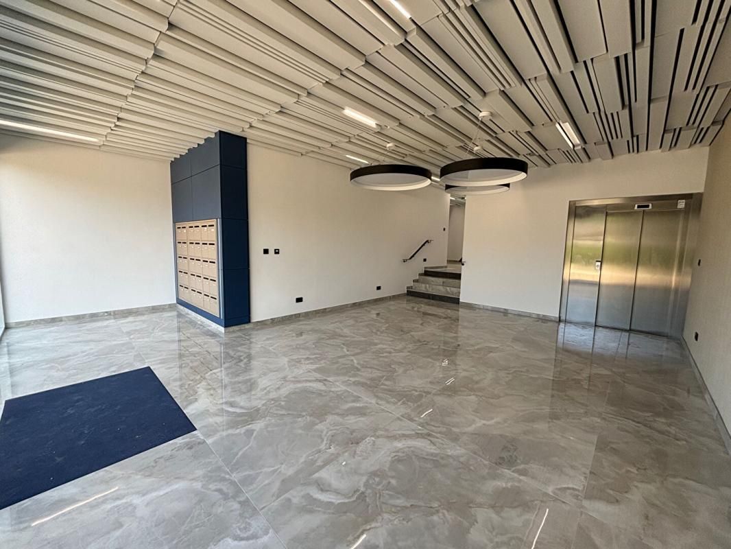Appartement T4  de Grand Standing - Narbonne 5 pièce(s) - 100 m2 de terrasses - 530 900 HAI