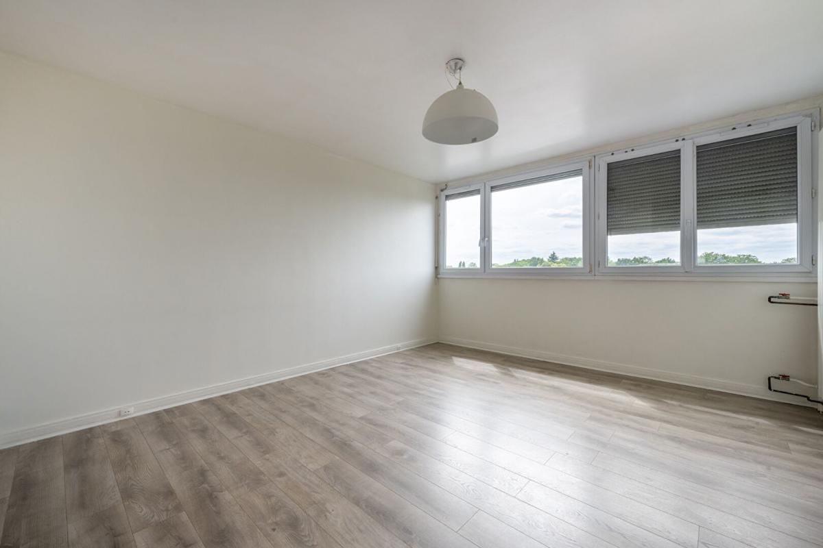 MORSANG-SUR-ORGE Appartement Morsang Sur Orge 2 pièce(s) 50 m2 2