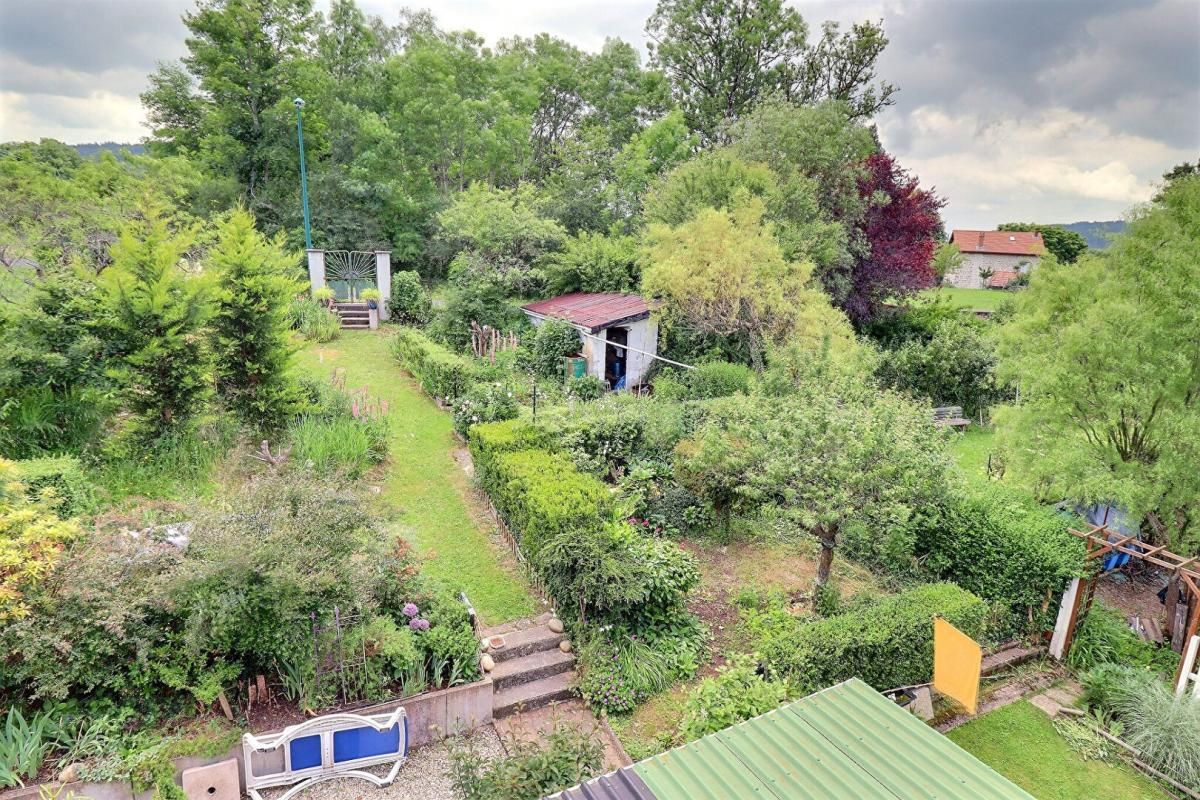 LE BRUGERON Maison Le Brugeron 7 pièce(s) 150 m2 + jardin 3