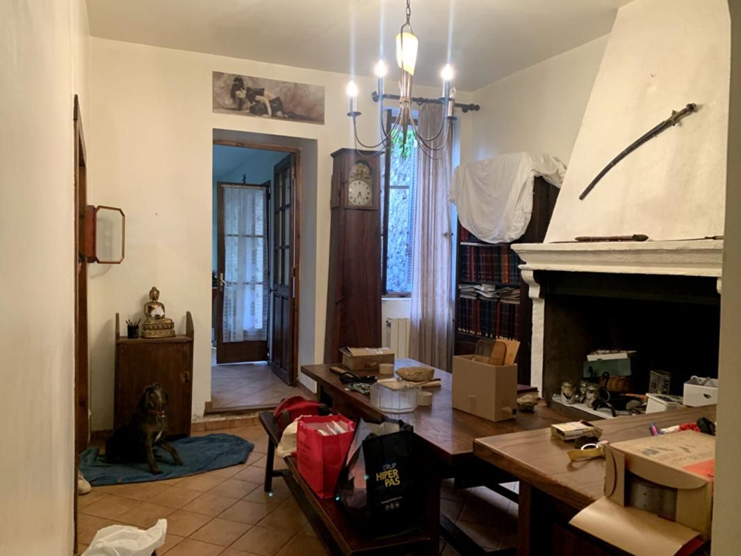 MARSEILLE-1ER-ARRONDISSEMENT Appartement de 83 m2 en rez de chaussée 2