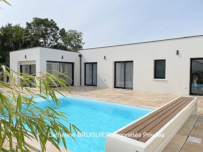 Villa d'architecte de 2024, 4 chambres 195 m2  piscine garage cuisine d'été