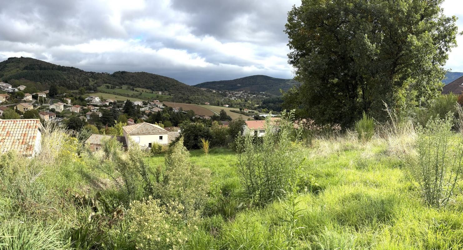 BOURG-ARGENTAL Bourg Argental 42220 parcelle de terrain constructible de 1011m² 1