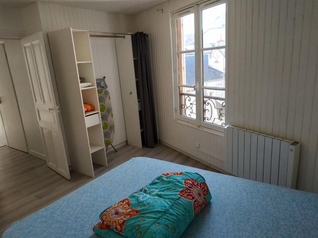 BLOIS Immeuble de rapport de 4 logements, 8 pièces, 160m² 3