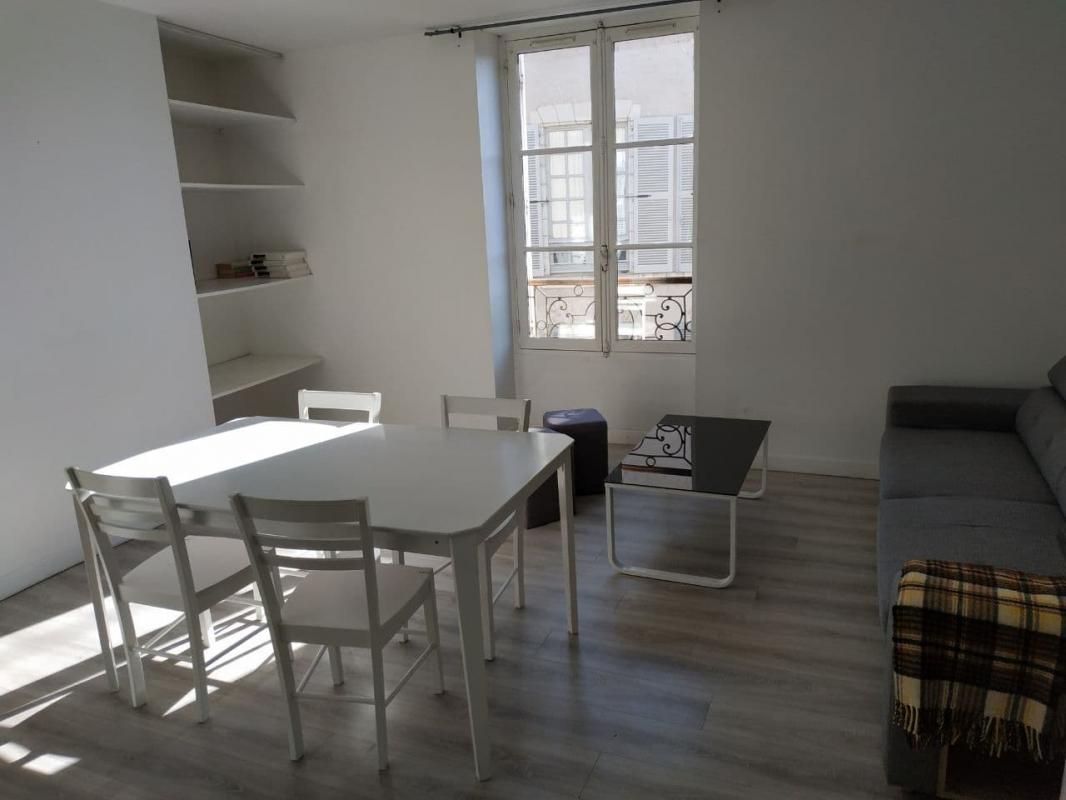 BLOIS Immeuble de rapport de 4 logements, 8 pièces, 160m² 4