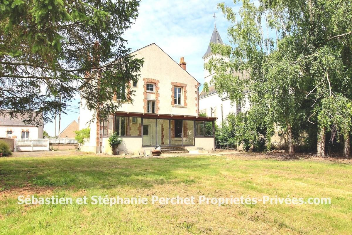 Maison familiale 4 chambres sur 1486 m2 de terrain