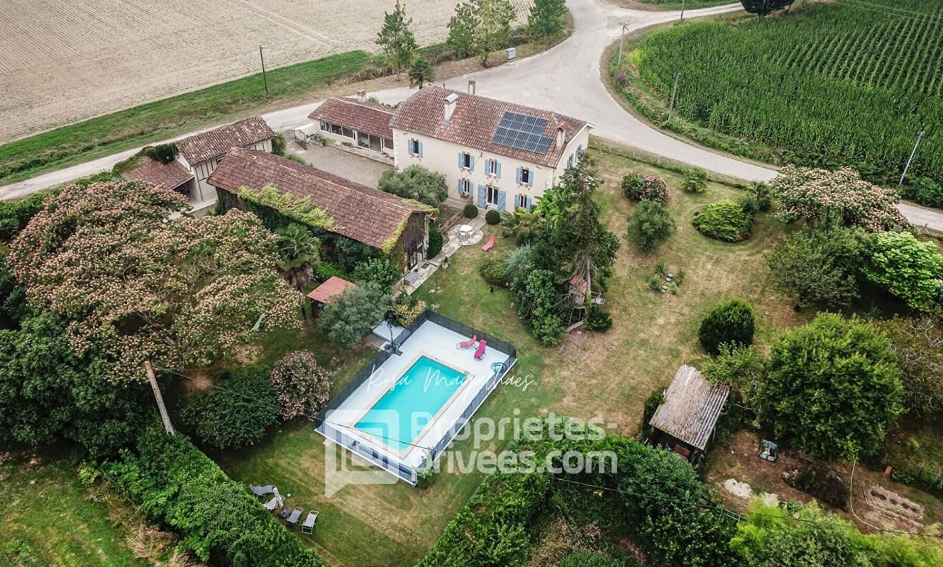 SAINT-SEVER À vendre : Magnifique maison de pays avec gîte, proche de Saint Sever 2