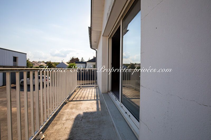 Appartement Saint Berthevin 2 pièce(s) 47.7 m2