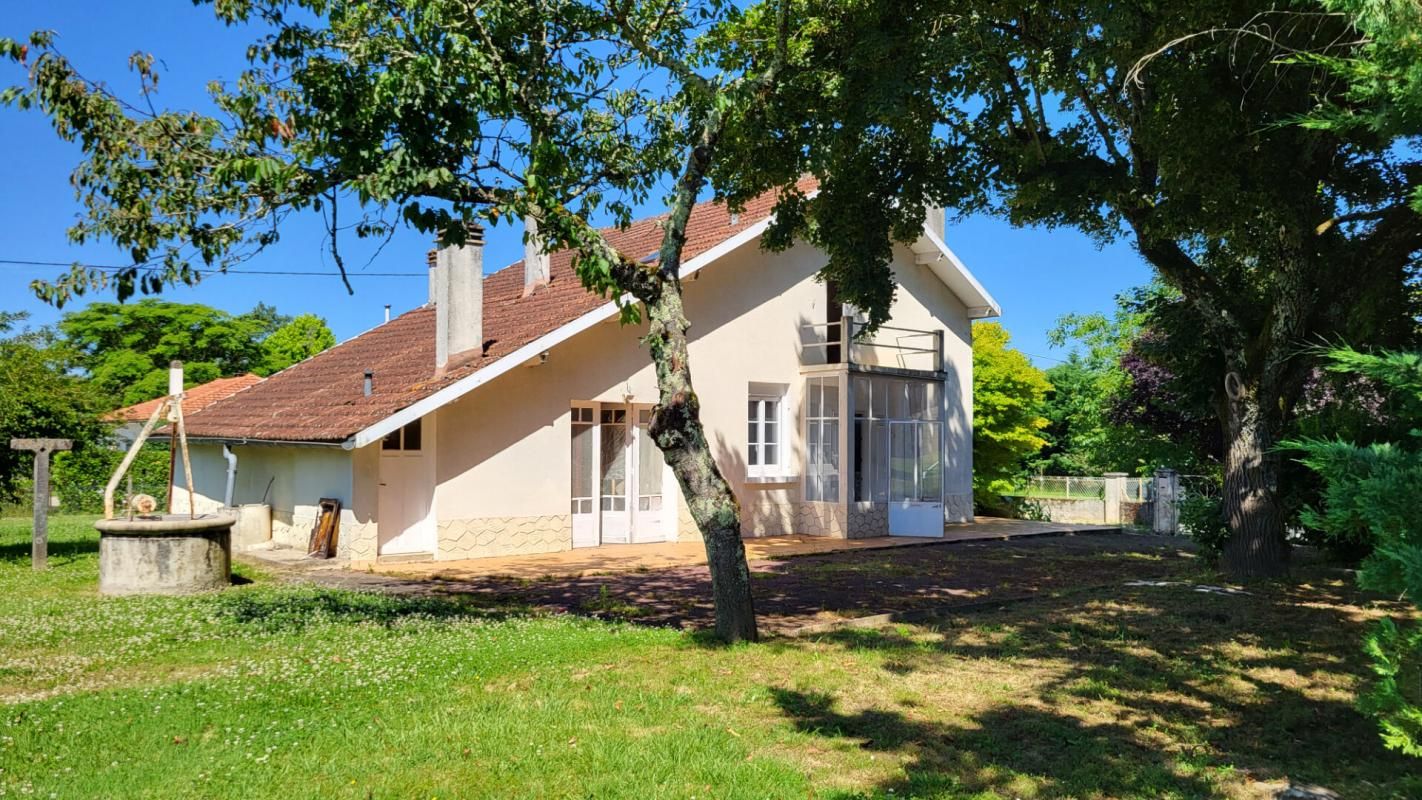 Maison proche centre Mussidan 5 pièces 3 chambres 103 m2 parcelle de 2872m²