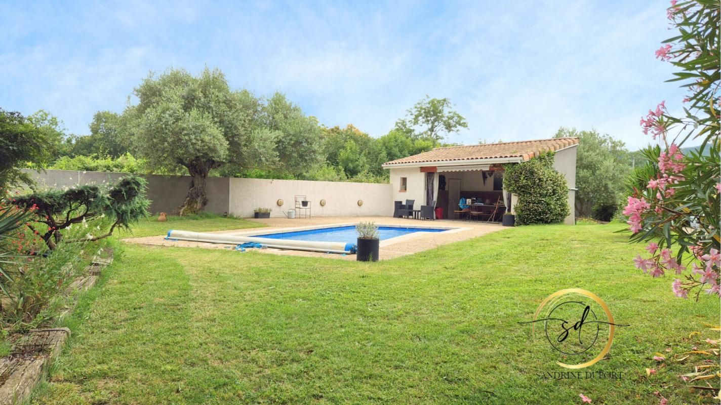 SAINT-JEAN-DU-FALGA St Jean Du Falga villa T6 de 150 m2 piscine sans vis a vis terrain clos et arboré de 2757 m2 3