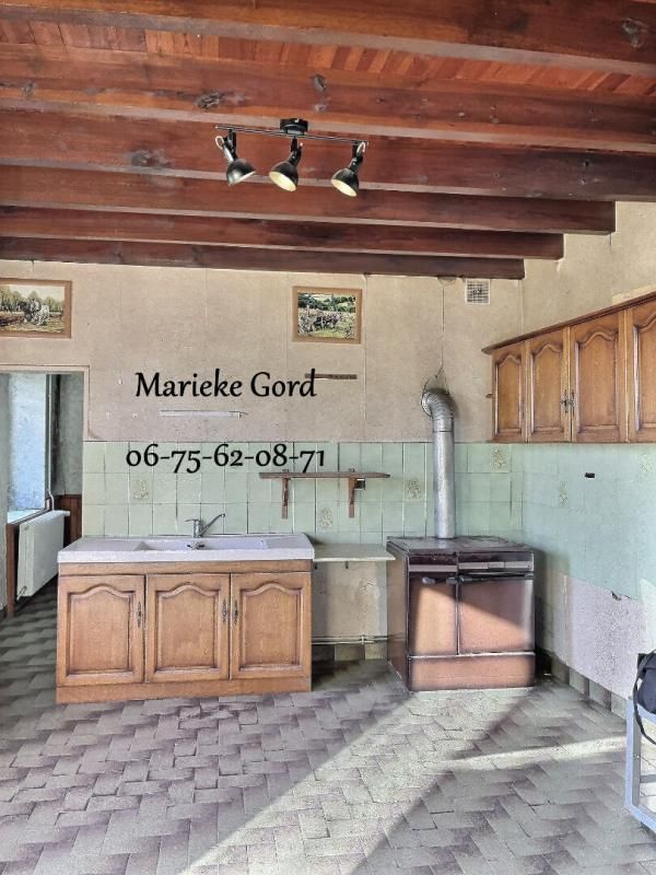 BOISSET BOISSET 43500 Belle ferme à rénover de 124 m² habitable avec grange et écurie terrain 1400m² 4