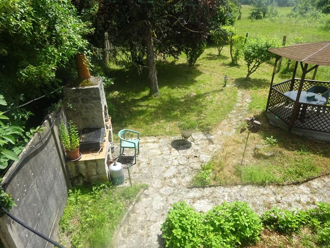 MARTIZAY Maison Martizay 4 pièce(s) 100 m2 3