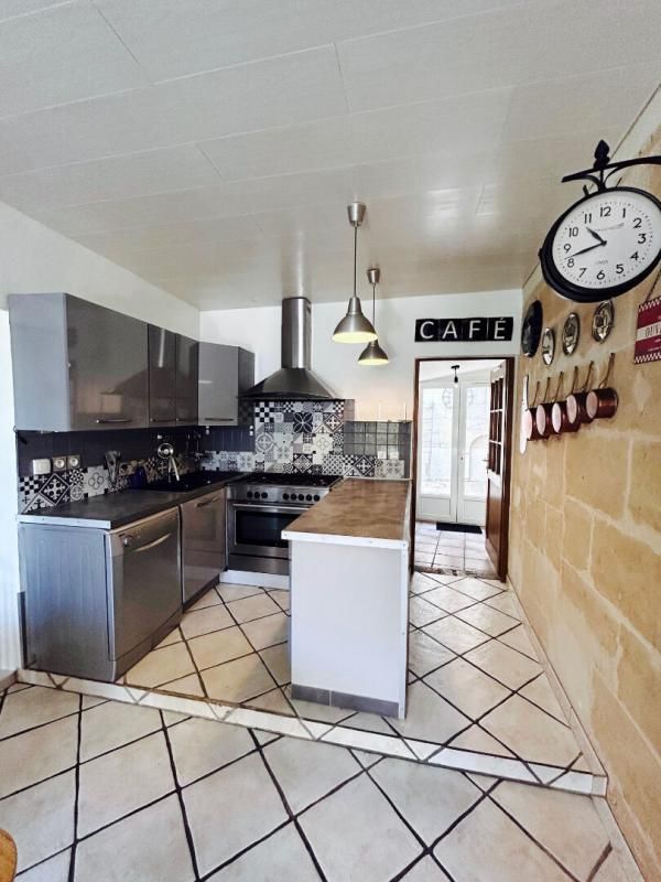 ATTICHY Maison en pierre 2