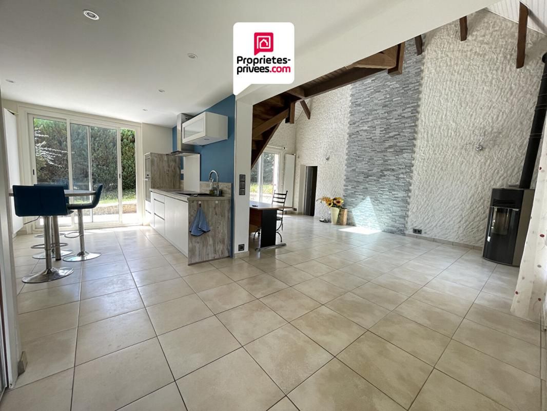 JOUY-MAUVOISIN Maison 7 pièce(s) 160 m2 3 ch bureau véranda garage jardin 920m2 389000 HAI 4