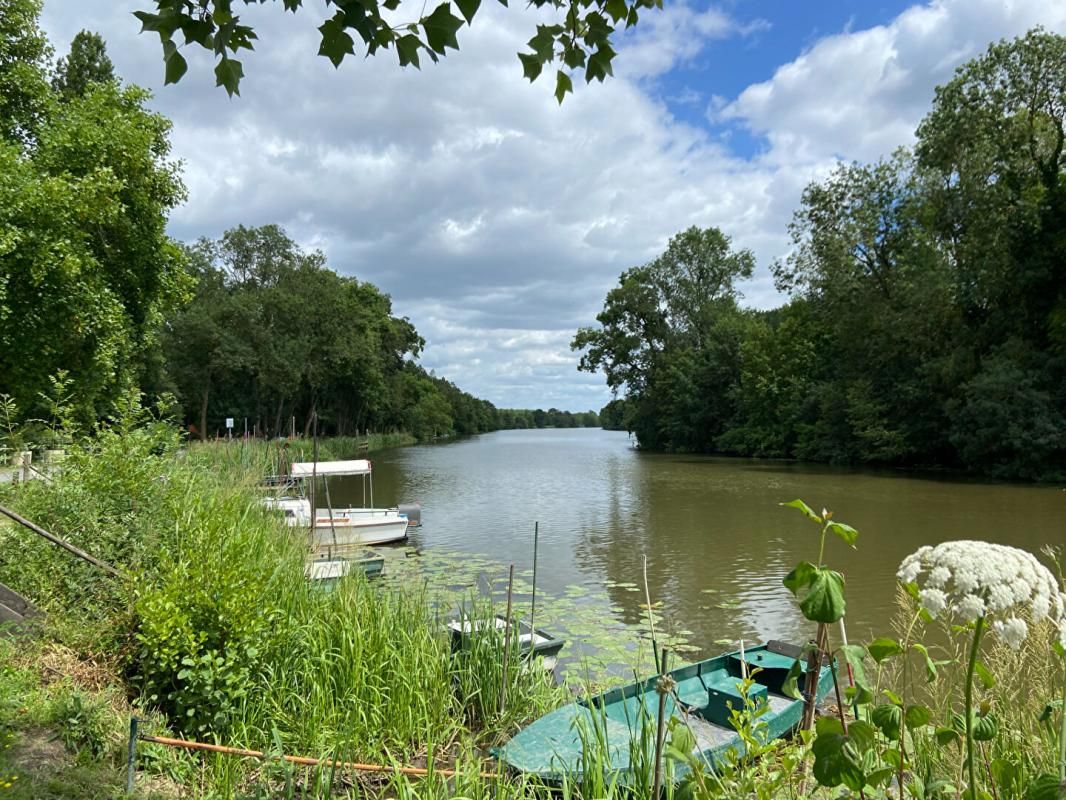CHATEAUNEUF-SUR-SARTHE Propriété - Chateauneuf Sur Sarthe 6 pièce(s) 229 m2 2