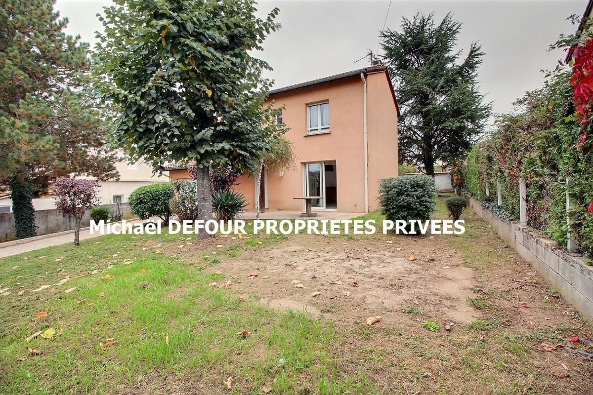 BAS-EN-BASSET Maison Bas En Basset 4 pièce(s) 88 m2 2