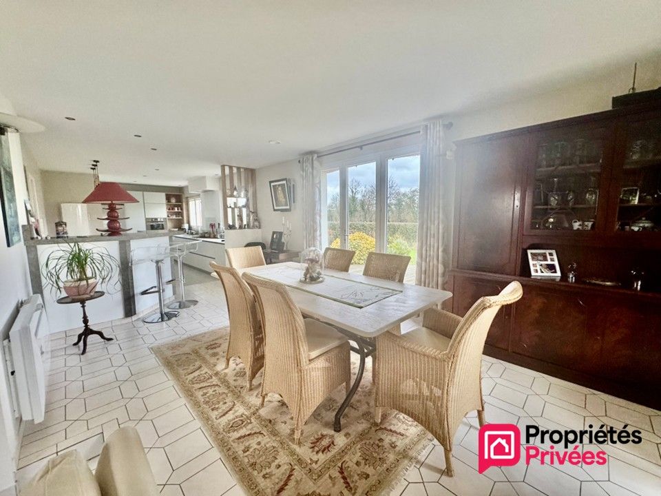 HENNEVEUX "Propriétés-Privées .Com" vous propose  : 2