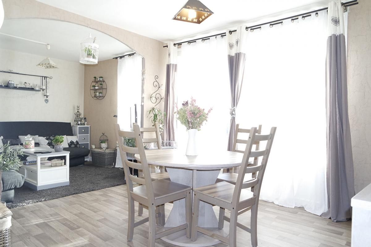 BOURGES APPARTEMENT 65M² 3 PIECES BALCON