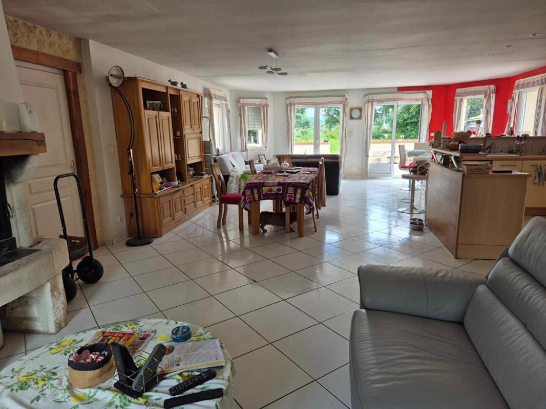 YVILLE-SUR-SEINE Maison Yville Sur Seine 4 pièce(s) 109 m2 2