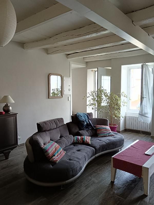 LA CAILLERE-SAINT-HILAIRE Maison de Village, avec beaux volumes 2