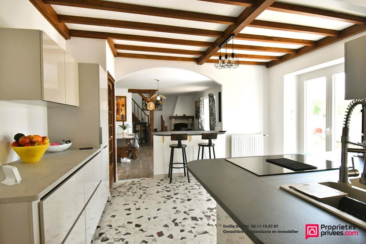 Maison  6 pièce(s) 135 m2