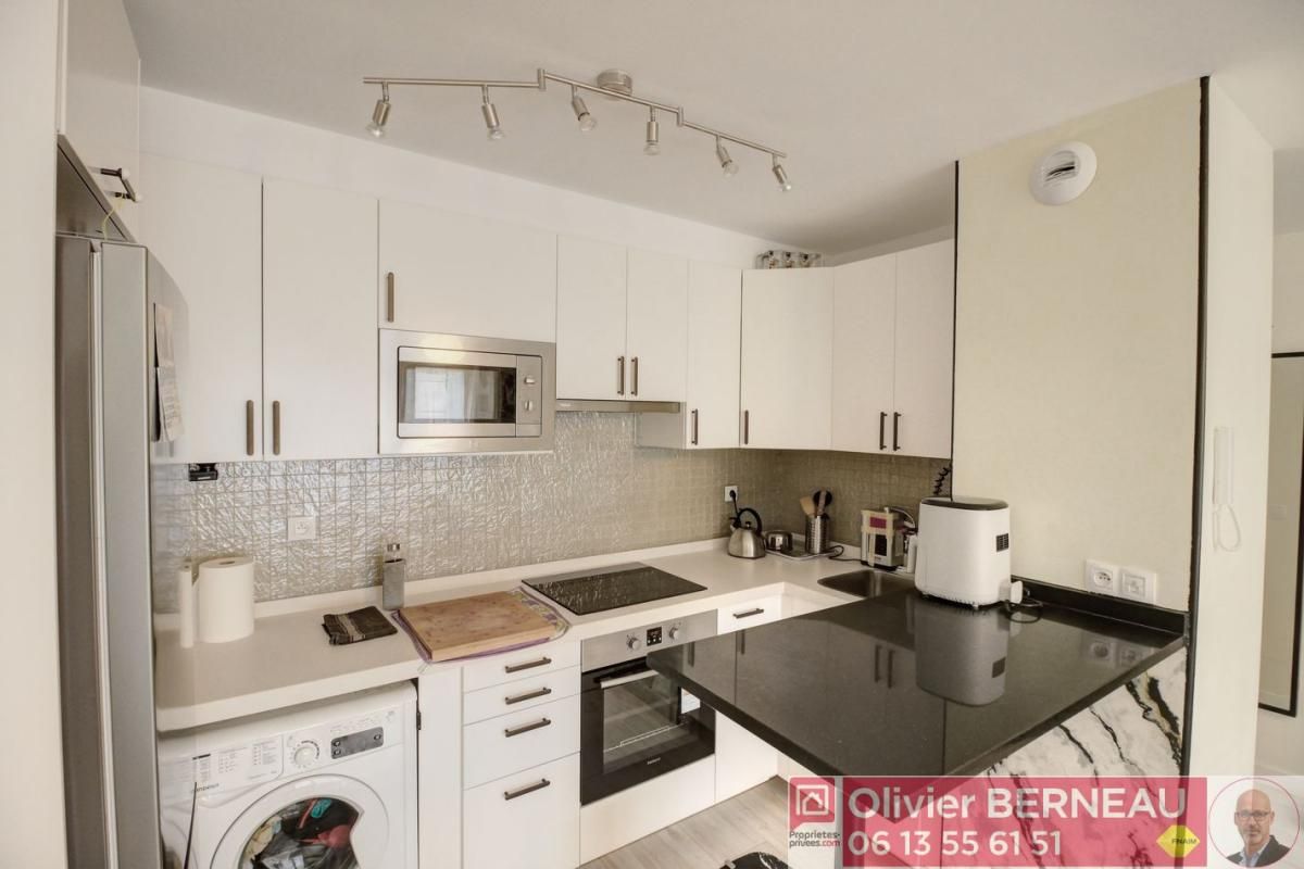 URRUGNE Appartement Béhobie-Urrugne 3 pièce(s) 54 m2 + balcon 4