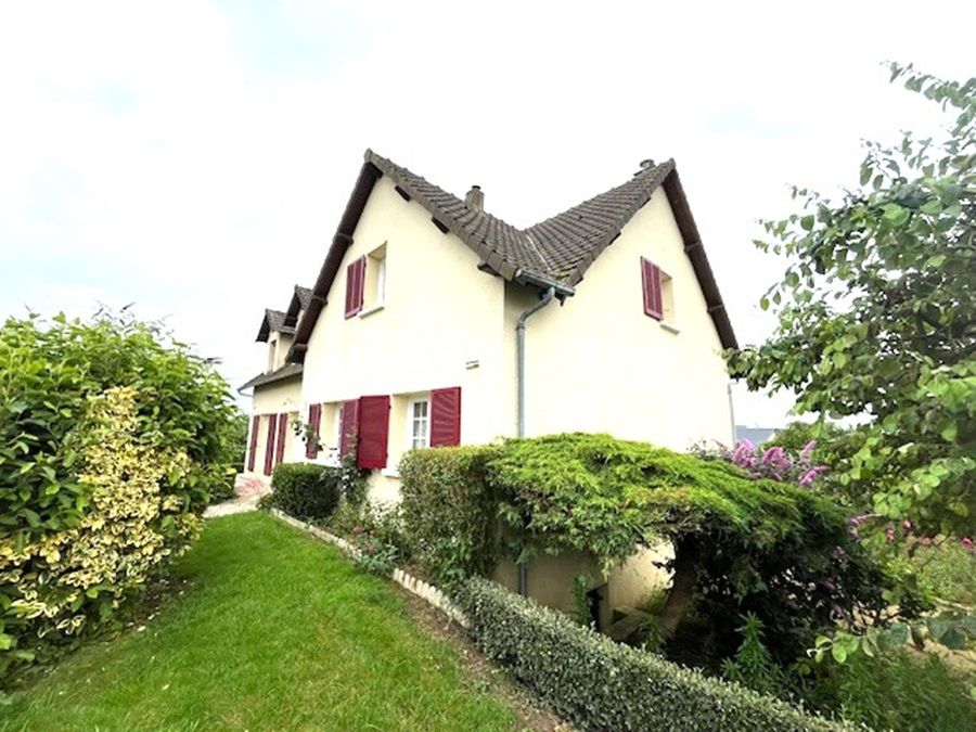 GOURNAY-EN-BRAY GOURNAY EN BRAY Maison sur sous sol 5 chambres 177 M2 2
