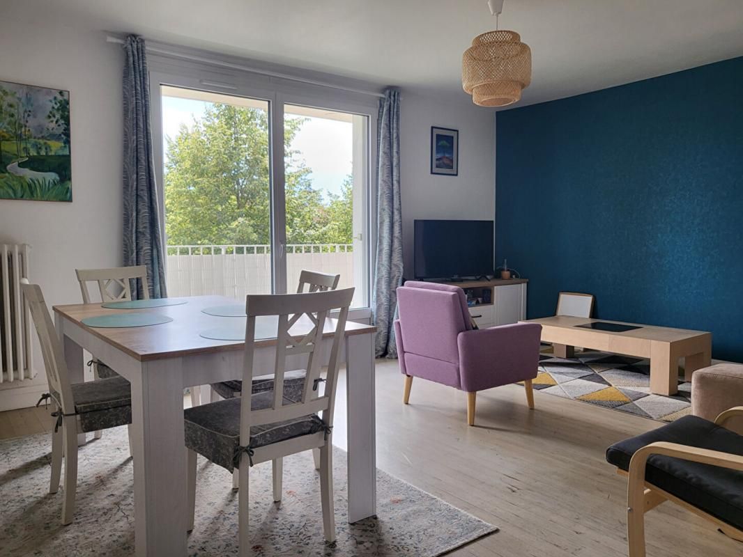 REIMS Appartement Reims de 119 m2 avec balcon 2