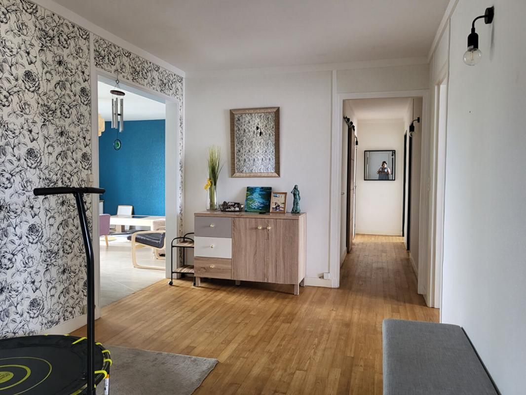 REIMS Appartement Reims de 119 m2 avec balcon 3