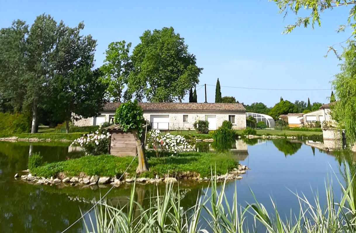 UZES Demeure de prestige Barjac 2