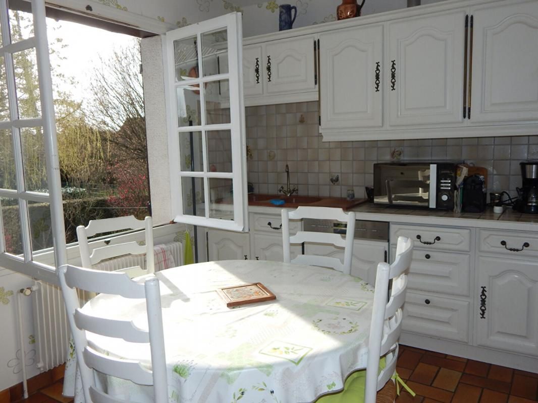 ABBEVILLE Pavillon Individuel Abbeville 6 pièce(s) 127 m2 3