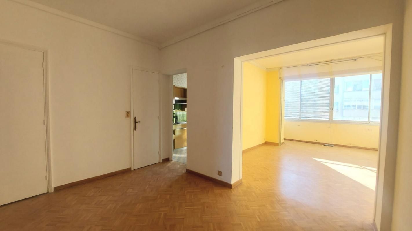Appartement Marseille 3 pièce(s) 71 m2 avec balcon
