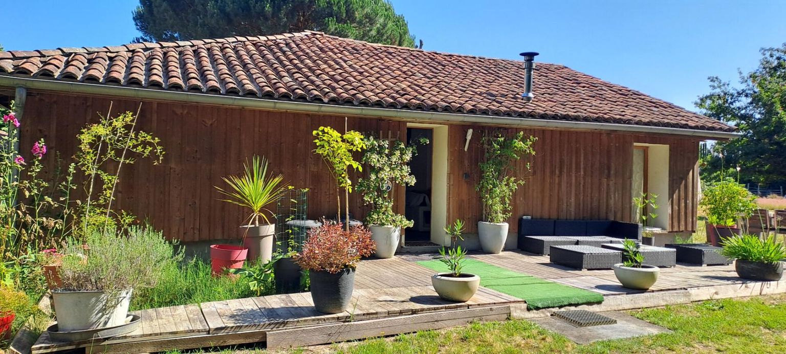 CASTETS ENTRE CASTETS ET CONTIS SUR LA COMMUNE DE ONESSE ET LAHARIE 2