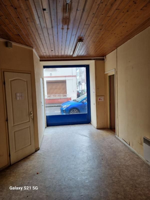 DIEPPE LOCAUX COMMERCIAUX OU APPT A RENOVER 4