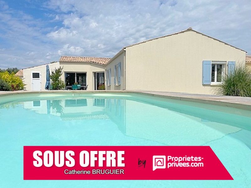 Maison de plain pied 122 m2 4 chambres jardin piscine