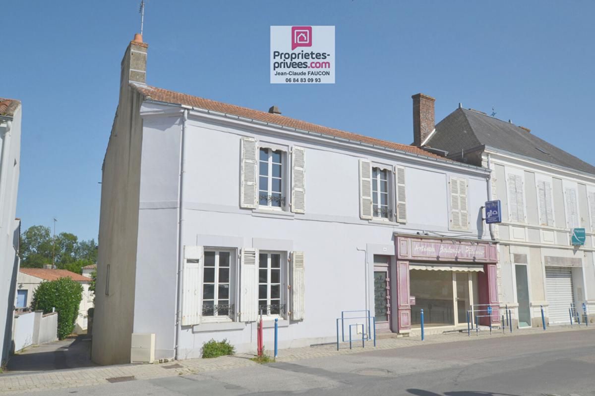 Maison Le Champ St Pere 6 pièce(s) 160 m2