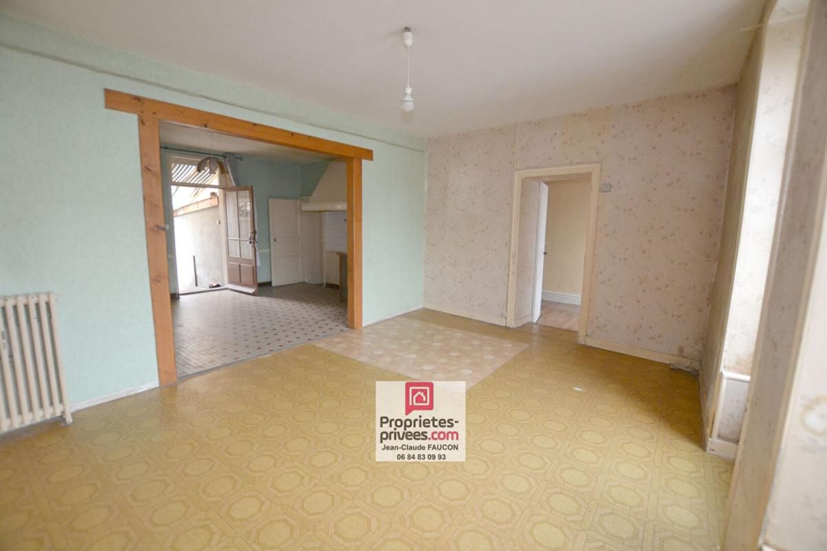 LE CHAMP-SAINT-PERE Maison Le Champ St Pere 6 pièce(s) 160 m2 4