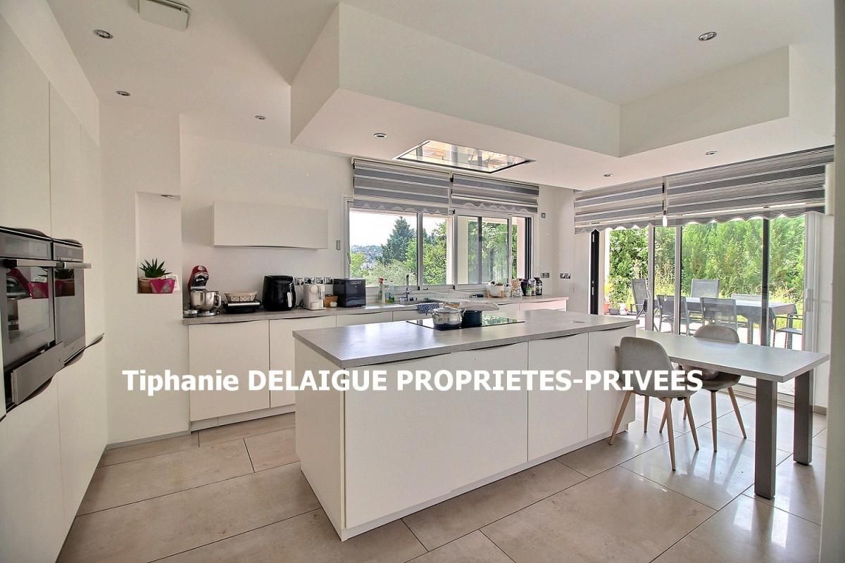 L'ETRAT Plein soleil à l'Etrat 42580 Villa contemporaine 328m² 7 chambres grand garage sur 1328m² de terrain avec PISCINE 4