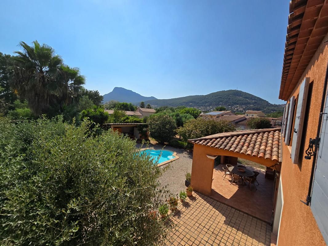 LA FARLEDE Sollies Ville - Villa160m² vue Coudon, 2000 m² terrain, piscine, pool house 2