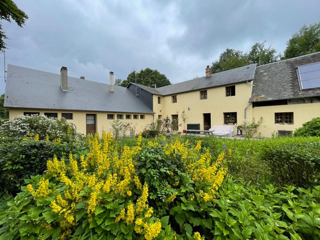 LE LANDIN Propriété 8 pièces 322 m2 sur plus de 2,5 hectares 2