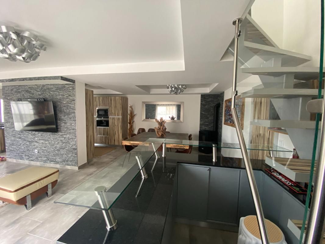 TOURVILLE-LA-RIVIERE Maison Individuelle Tourville-La-Riviere 6 pièce(s) 120 m2 2