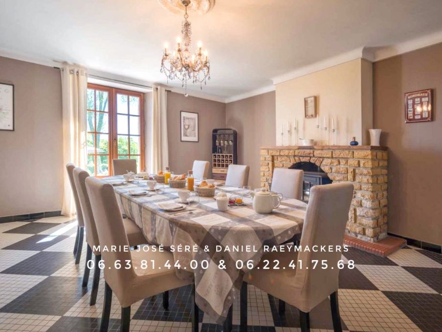 VILLEFRANCHE-DE-LONCHAT Demeure de prestige Villefranche De Lonchat 17 pièce(s) 518 m2 3