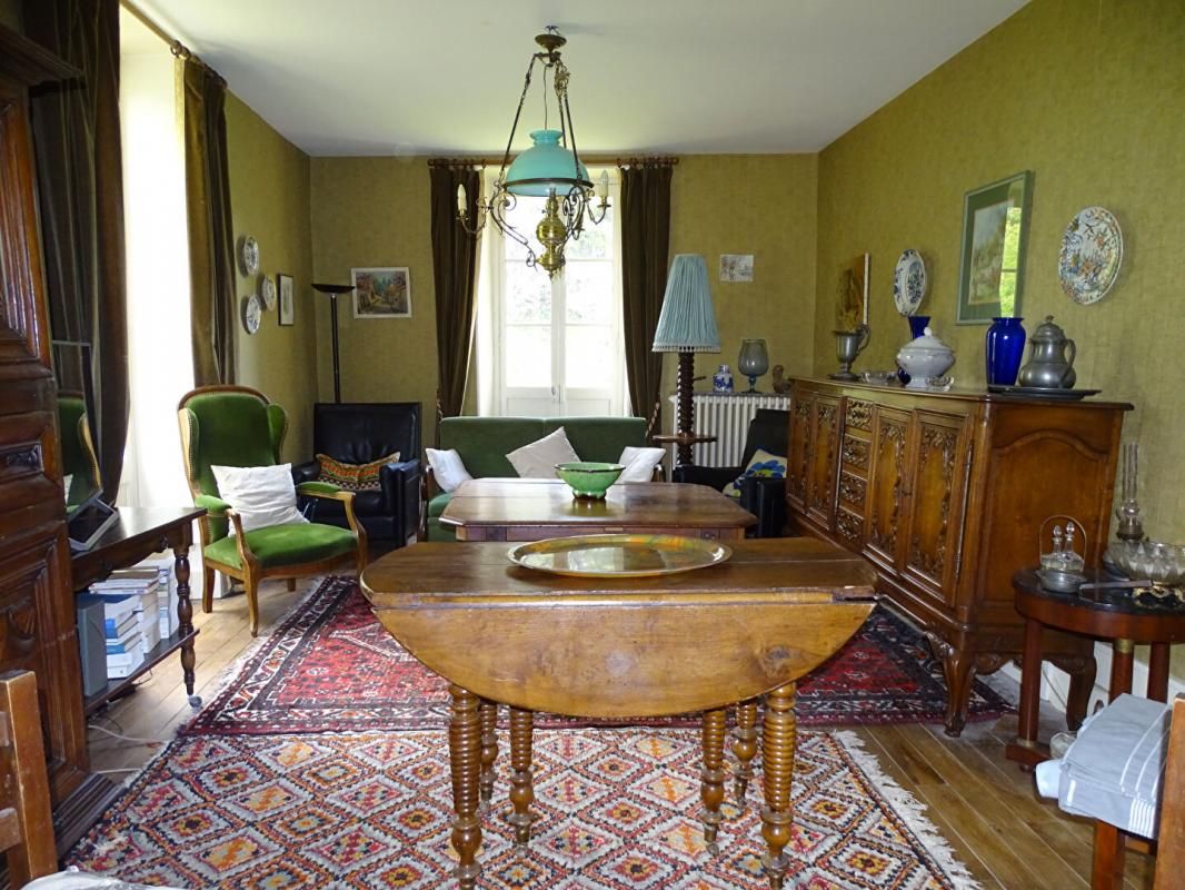 MONTIGNAC Maison Montignac 5 pièce(s) 176.11 m2 3