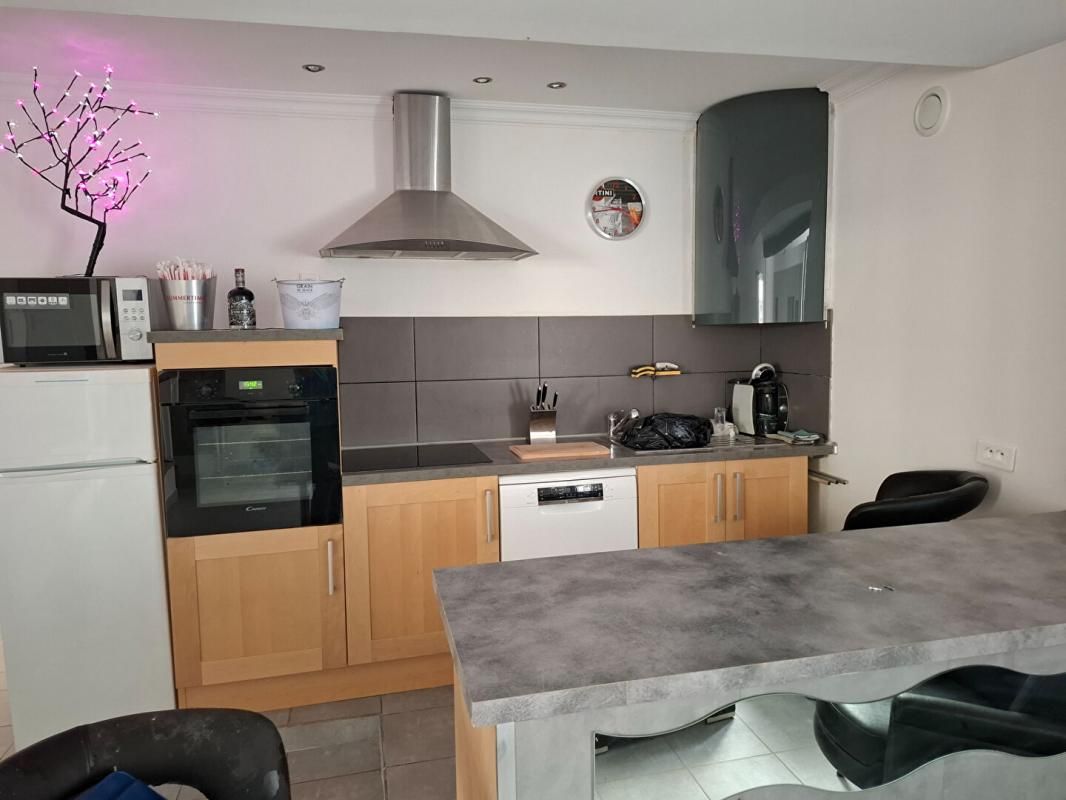 FORCALQUIER Appartement  3 pieces  avec terrasse 17 m² 4