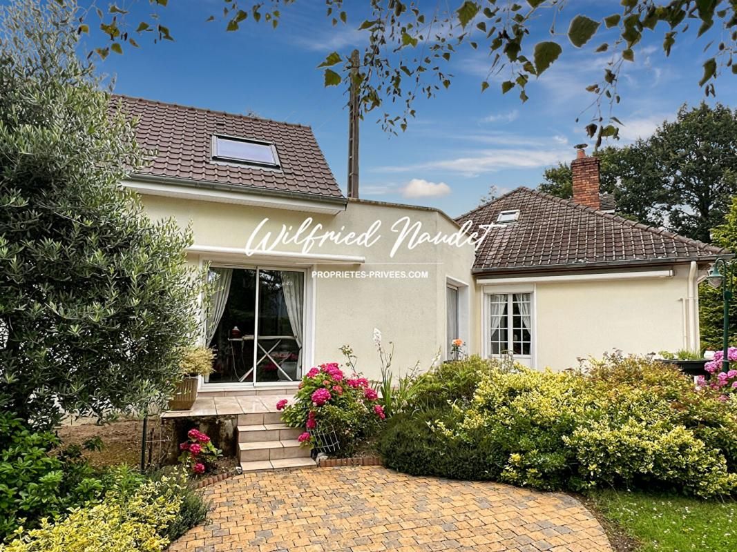 BRETTE-LES-PINS Maison 7 pièces - 145 m2 - Brette les Pins (72) 2