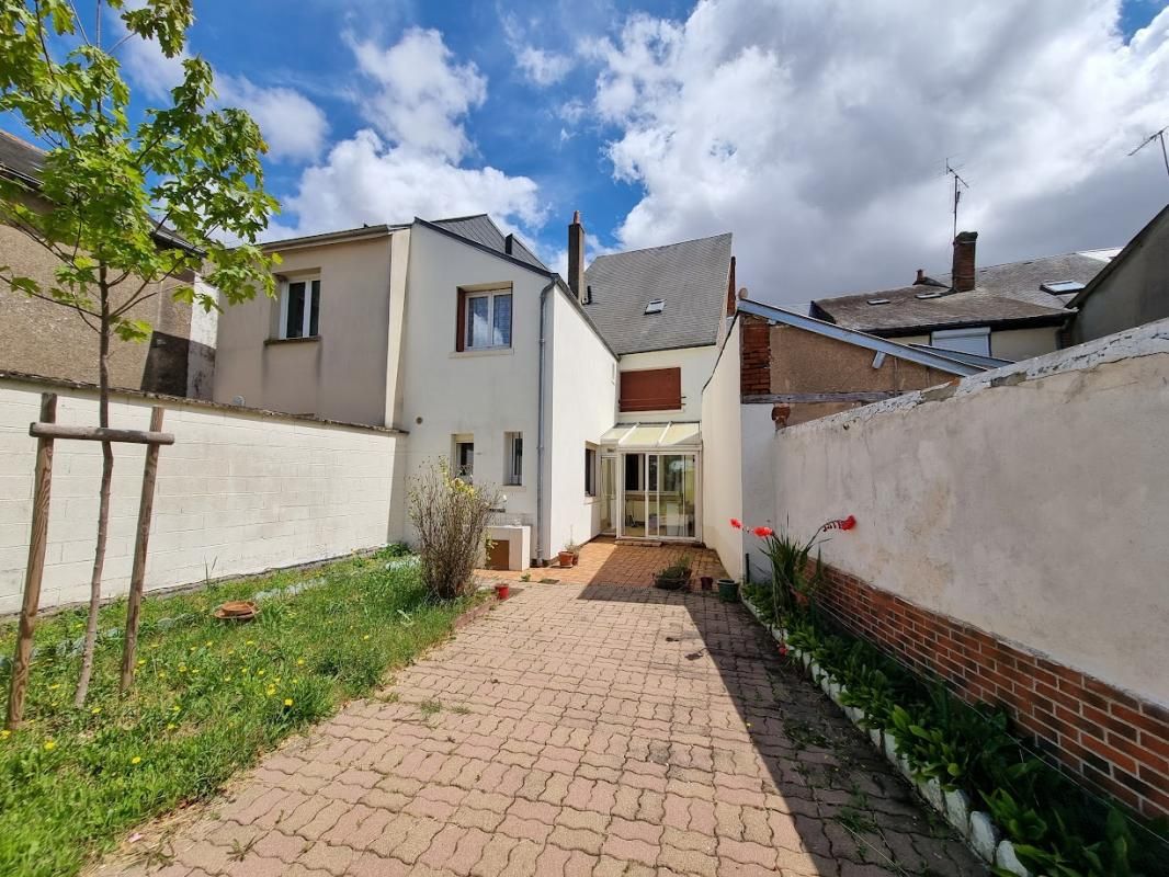 ARTENAY 45410 - Maison Artenay 2