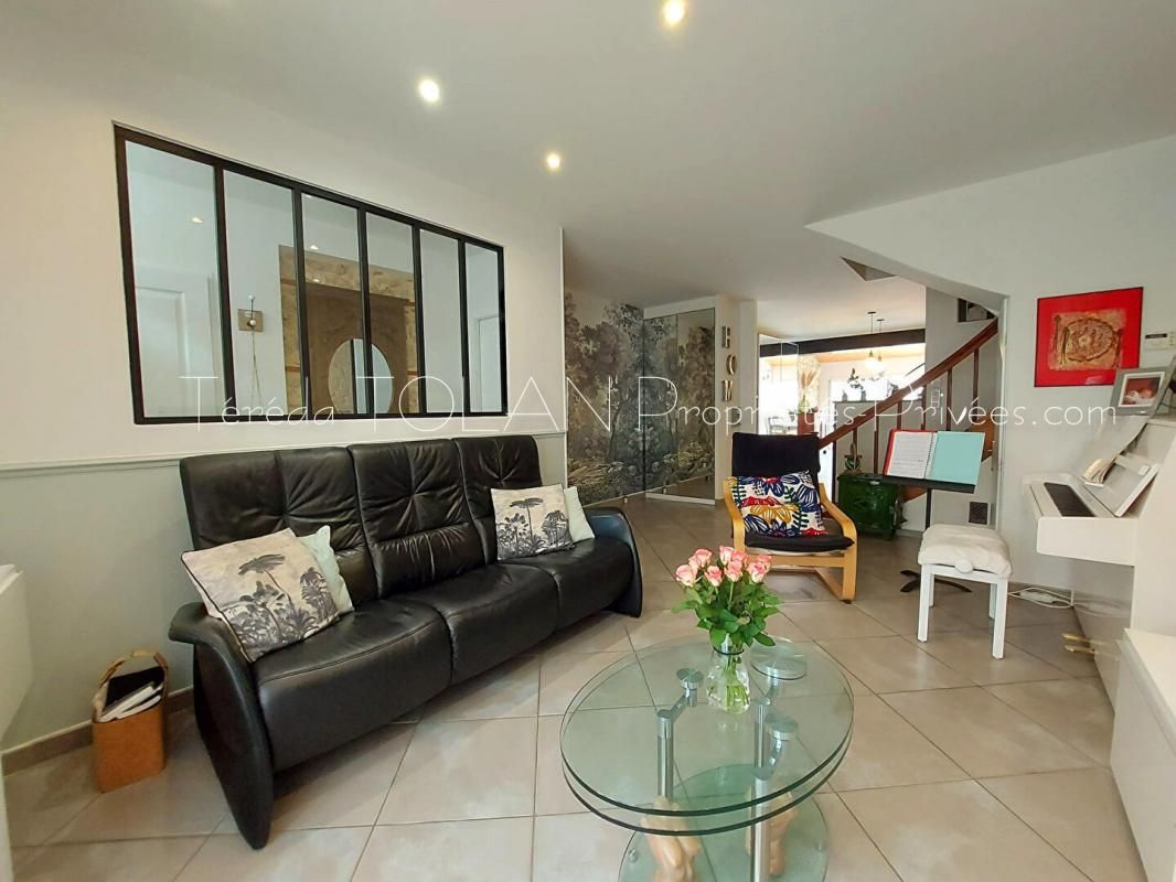 AGEN AGEN, Maison en pierre rénovée 6 pièce(s) 120 m² - 4 Chambres - Terrasse 3