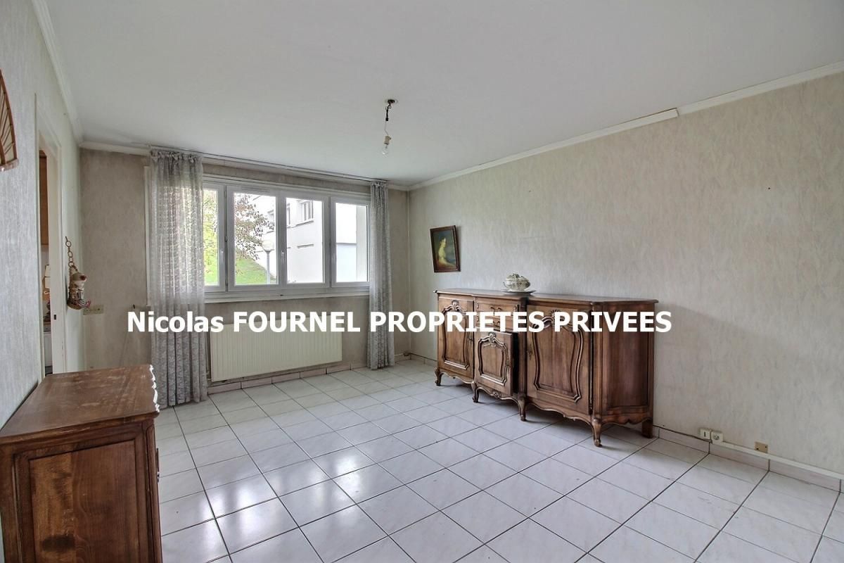 SAINT-PRIEST-EN-JAREZ Appartement St Priest En Jarez 5 pièce(s) 66.75 m2 1